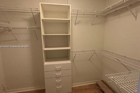 Condo in Tamarac, Florida, 2 bedrooms  № 1788366 - photo 19