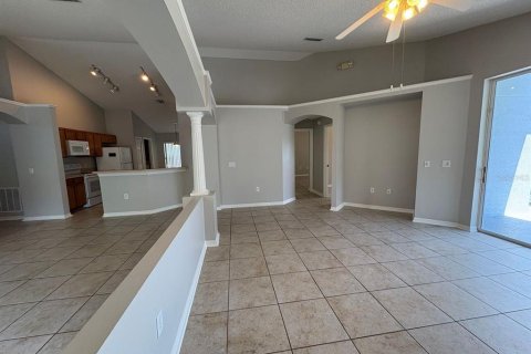 Villa ou maison à louer à Kissimmee, Floride: 4 chambres, 169.27 m2 № 2433245 - photo 15