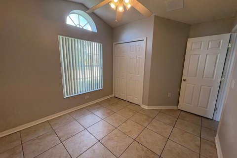Villa ou maison à louer à Kissimmee, Floride: 4 chambres, 169.27 m2 № 2433245 - photo 21