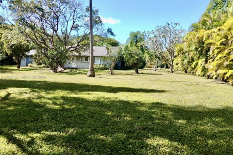 Villa ou maison à vendre à Miami, Floride: 3 chambres, 233.28 m2 № 1990592 - photo 15