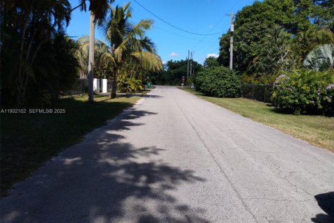 Villa ou maison à vendre à Miami, Floride: 3 chambres, 233.28 m2 № 1990592 - photo 12