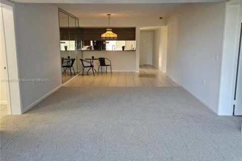 Condominio en venta en Boca Raton, Florida, 2 dormitorios, 128.67 m2 № 1949494 - foto 11