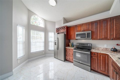 House in Orlando, Florida 3 bedrooms, 125.42 sq.m. № 2105718 - photo 14