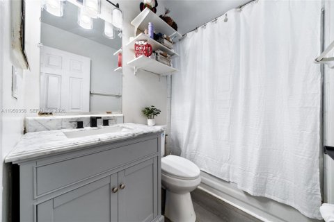 Купить виллу или дом в Хомстед, Флорида 4 спальни, 149.39м2, № 2006524 - фото 18