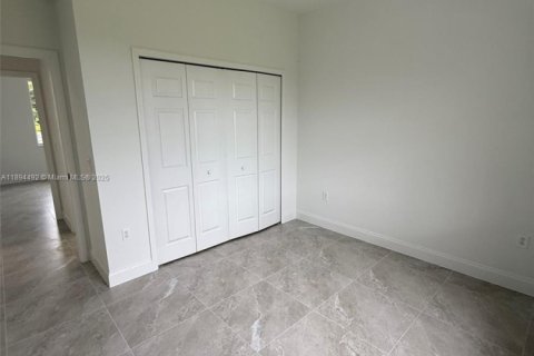 House in Lehigh Acres, Florida 3 bedrooms № 2012772 - photo 30