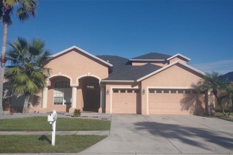 Casa en Tampa, Florida 5 dormitorios, 324.97 m2 № 2372896