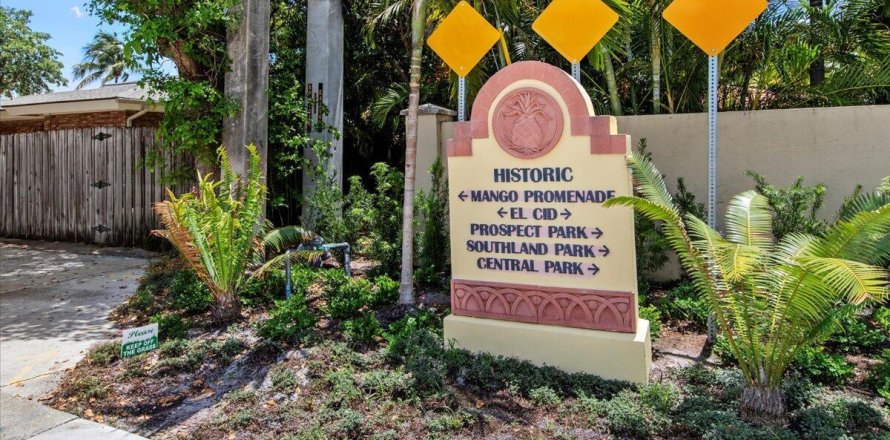 Casa en West Palm Beach, Florida 4 dormitorios, 283.35 m2 № 1227721
