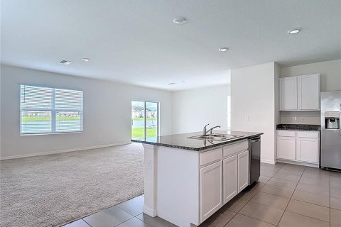 Casa en venta en San Antonio, Florida, 4 dormitorios, 209.96 m2 № 1912567 - foto 17