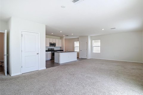 Casa en venta en San Antonio, Florida, 4 dormitorios, 209.96 m2 № 1912567 - foto 10