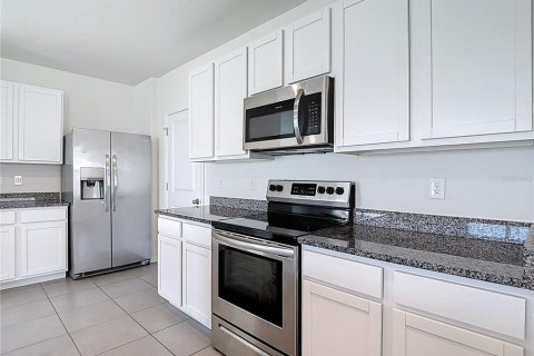Casa en venta en San Antonio, Florida, 4 dormitorios, 209.96 m2 № 1912567 - foto 13