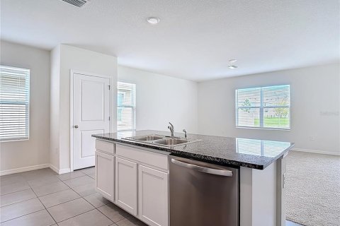 Casa en venta en San Antonio, Florida, 4 dormitorios, 209.96 m2 № 1912567 - foto 15