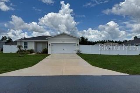 House in Ocala, Florida 3 bedrooms, 116.78 sq.m. № 1822718 - photo 1