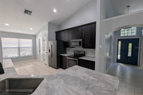 Villa ou maison à vendre à Riverview, Floride: 3 chambres, 169.27 m2 № 2431148 - photo 4