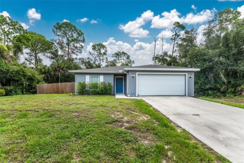 Villa ou maison à vendre à Port Charlotte, Floride: 4 chambres, 171.13 m2 № 2308345 - photo 2