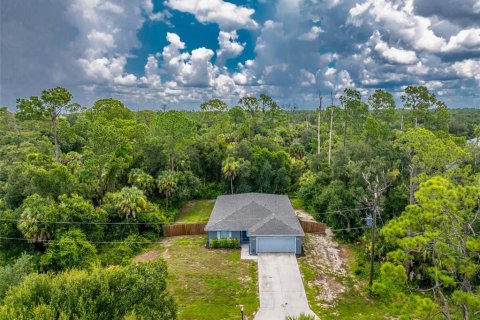 Villa ou maison à vendre à Port Charlotte, Floride: 4 chambres, 171.13 m2 № 2308345 - photo 11