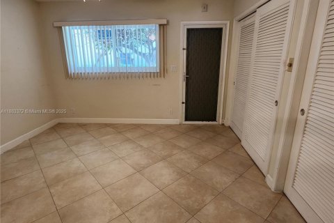 Condo in Fort Lauderdale, Florida, 1 bedroom  № 2086227 - photo 9