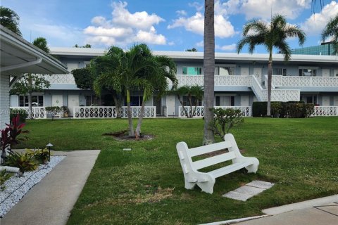 Condo in Fort Lauderdale, Florida, 1 bedroom  № 2086227 - photo 19