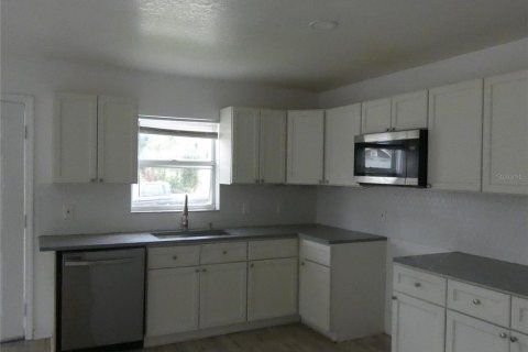 Casa en venta en Sarasota, Florida, 3 dormitorios, 90.58 m2 № 2381178 - foto 4