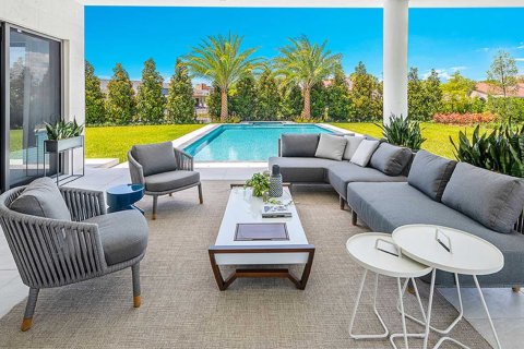 House in BOTANIKO WESTON in Weston, Florida 6 bedrooms, 453 sq.m. № 62543 - photo 1