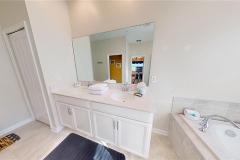 Condo in Davenport, Florida, 3 bedrooms  № 1052060 - photo 19