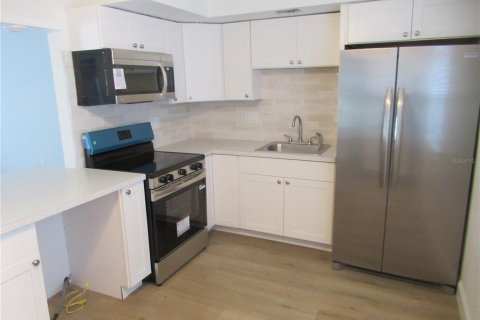 Casa en alquiler en New Port Richey, Florida, 3 dormitorios, 116.41 m2 № 1878166 - foto 6