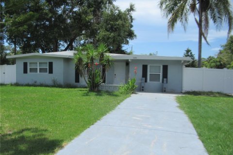 Casa en alquiler en New Port Richey, Florida, 3 dormitorios, 116.41 m2 № 1878166 - foto 1