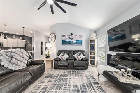 Casa en venta en The Villages, Florida, 3 dormitorios, 181.53 m2 № 1919841 - foto 13