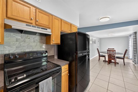 Villa ou maison à louer à Orlando, Floride: 3 chambres, 108.14 m2 № 1902956 - photo 14