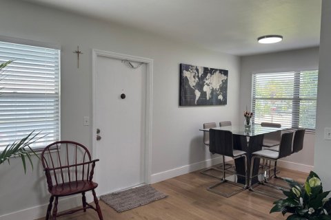 Condominio en alquiler en Deerfield Beach, Florida, 2 dormitorios, 76.18 m2 № 2246797 - foto 5