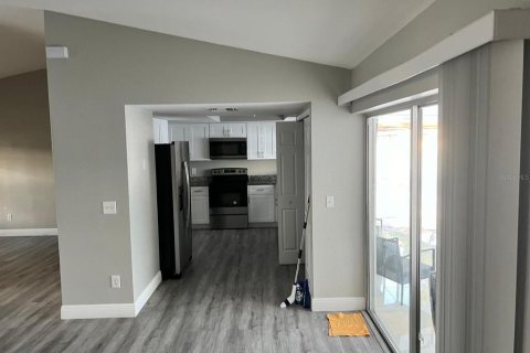 Villa ou maison à vendre à Kissimmee, Floride: 4 chambres, 164.9 m2 № 2144071 - photo 7