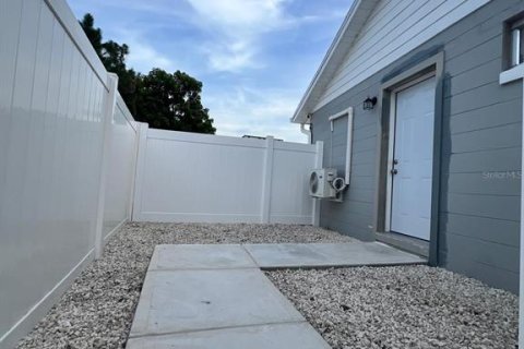 Villa ou maison à vendre à Kissimmee, Floride: 4 chambres, 164.9 m2 № 2144071 - photo 29
