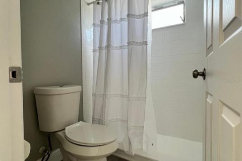 Villa ou maison à vendre à Kissimmee, Floride: 4 chambres, 164.9 m2 № 2144071 - photo 28