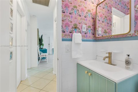 Casa en venta en Hollywood, Florida, 2 dormitorios, 80.82 m2 № 1993357 - foto 30