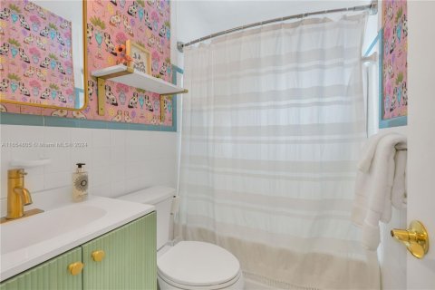 Casa en venta en Hollywood, Florida, 2 dormitorios, 80.82 m2 № 1993357 - foto 29