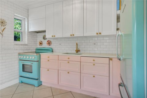 Casa en venta en Hollywood, Florida, 2 dormitorios, 80.82 m2 № 1993357 - foto 6