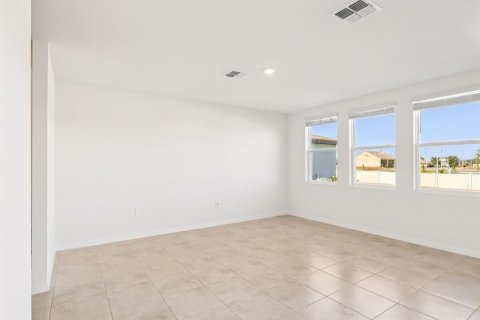 House in Lake Alfred, Florida 4 bedrooms, 221.76 sq.m. № 2394112 - photo 2