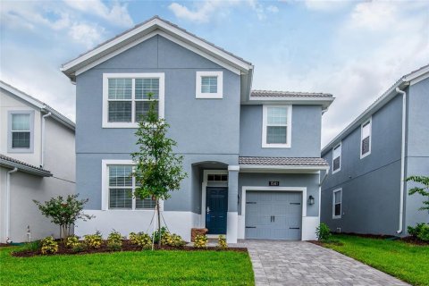 House in Davenport, Florida 6 bedrooms, 305.74 sq.m. № 2113696