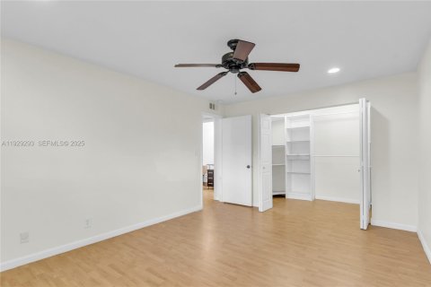 Copropriété à vendre à Tamarac, Floride: 2 chambres, 76.18 m2 № 1987596 - photo 14