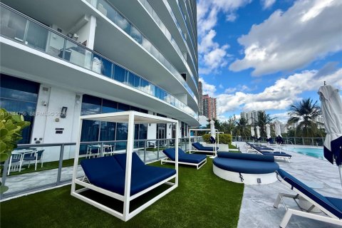 Снять в аренду кондоминиум в Авентура, Флорида 4 спальни, 305.65м2, № 2005892 - фото 25