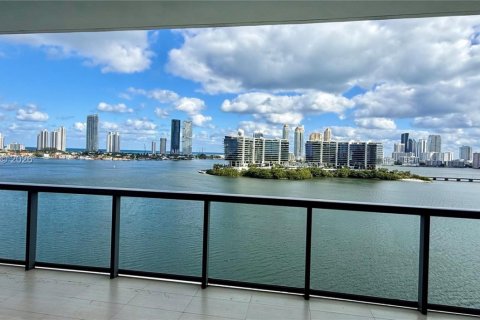 Снять в аренду кондоминиум в Авентура, Флорида 4 спальни, 305.65м2, № 2005892 - фото 5