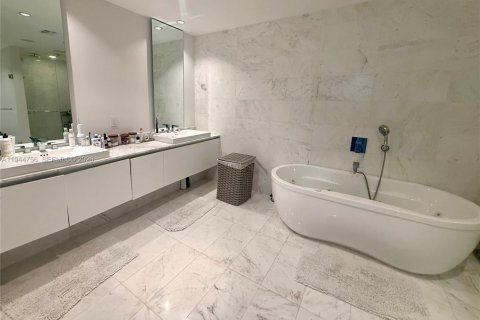 Снять в аренду кондоминиум в Авентура, Флорида 4 спальни, 305.65м2, № 2005892 - фото 12