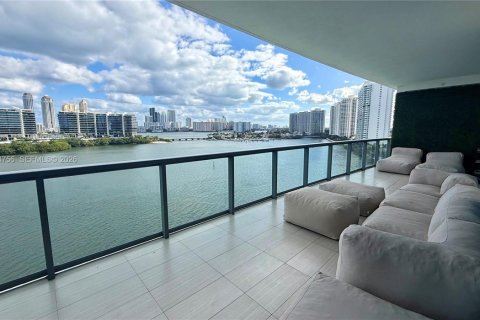 Снять в аренду кондоминиум в Авентура, Флорида 4 спальни, 305.65м2, № 2005892 - фото 6