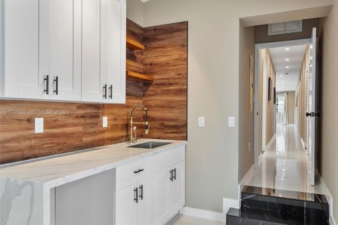 Villa ou maison à louer à Miami Beach, Floride: 3 chambres, 249.35 m2 № 2031621 - photo 17