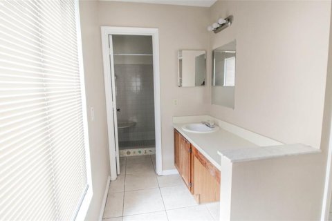Condominio en alquiler en Orlando, Florida, 2 dormitorios, 81.2 m2 № 1910294 - foto 9