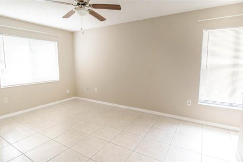Condominio en alquiler en Orlando, Florida, 2 dormitorios, 81.2 m2 № 1910294 - foto 8