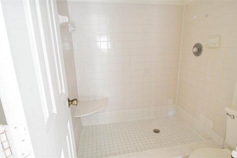 Condominio en alquiler en Orlando, Florida, 2 dormitorios, 81.2 m2 № 1910294 - foto 10
