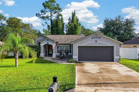 Casa en Palm Coast, Florida 3 dormitorios, 147.16 m2 № 2387658