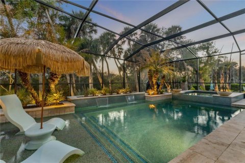 House in New Smyrna Beach, Florida 5 bedrooms, 279.82 sq.m. № 2121243 - photo 10