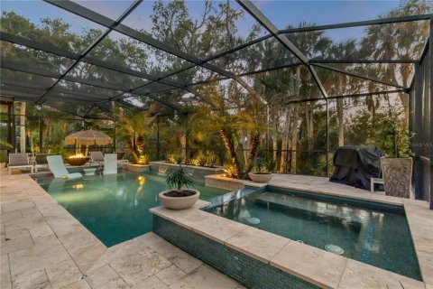 House in New Smyrna Beach, Florida 5 bedrooms, 279.82 sq.m. № 2121243 - photo 12