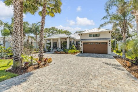 House in New Smyrna Beach, Florida 5 bedrooms, 279.82 sq.m. № 2121243 - photo 24